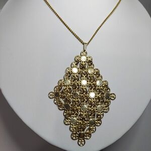 Vintage Sarah Coventry Necklace Diamond-shape interlocking flowers 20"